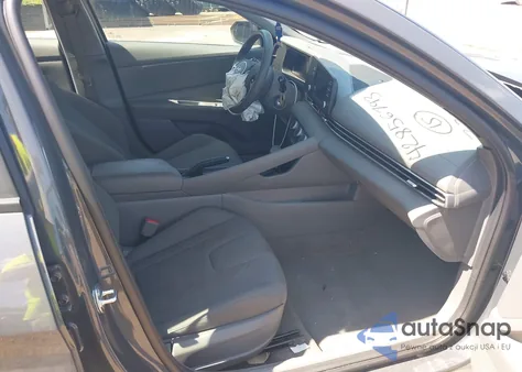 2024 Hyundai Elantra Se z USA, uszkodzony, nr VIN KMHLL4DG3RU728416